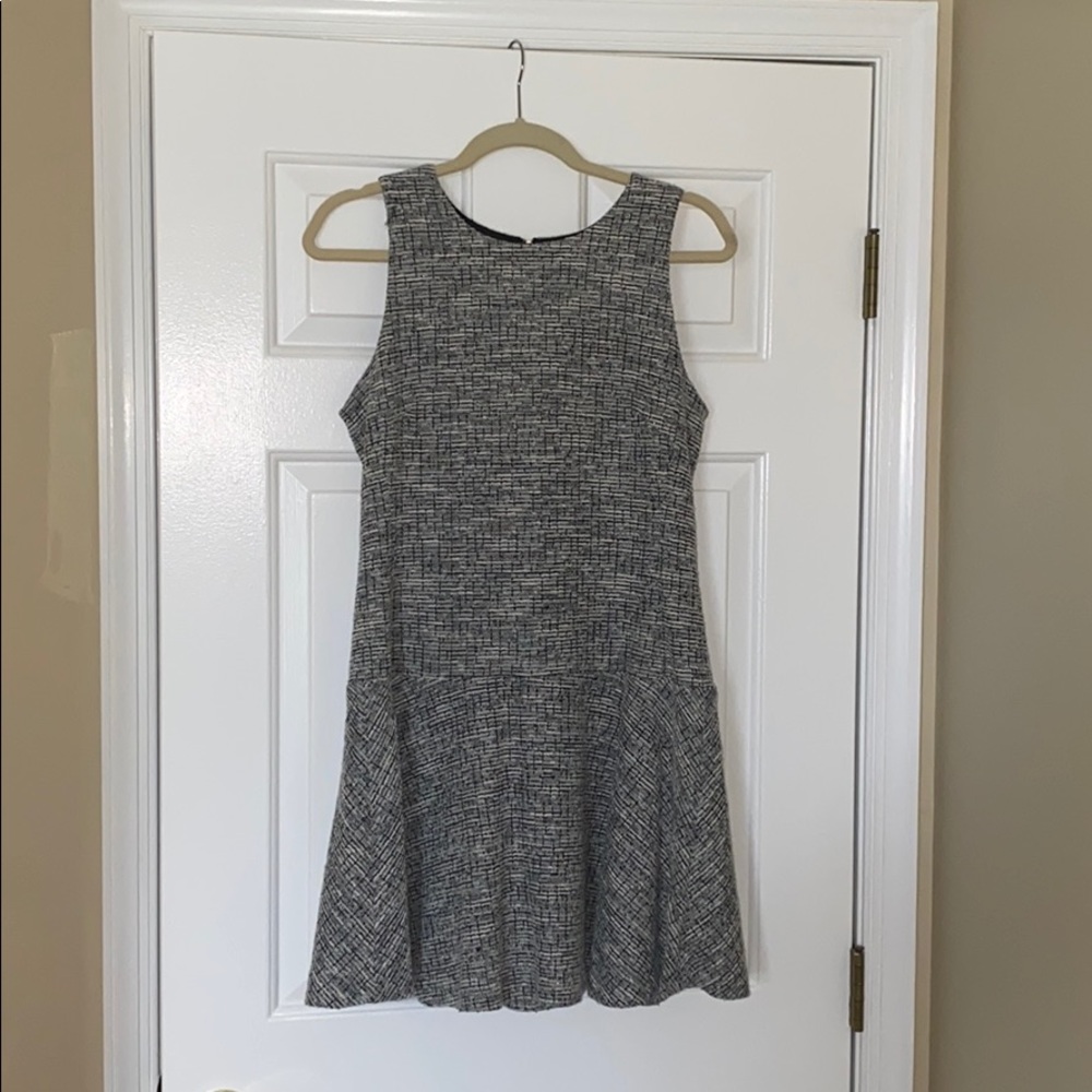 BANANA REPUBLIC Semi Fitted dress